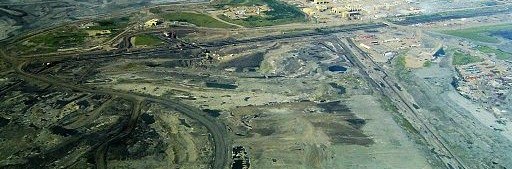 512px-Syncrude_mildred_lake_plant1