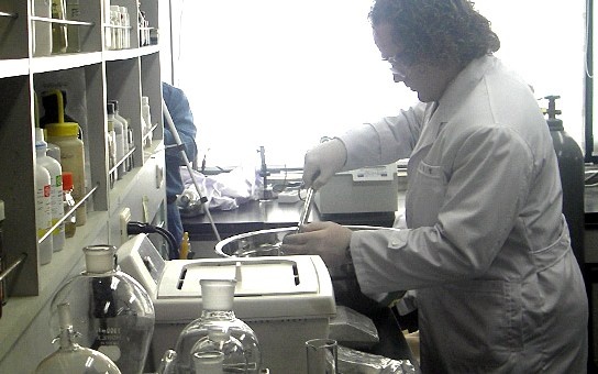 court-in-lab_Crop